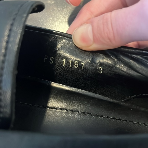 AUTHENTIC Prada loafers - Picture 8 of 9